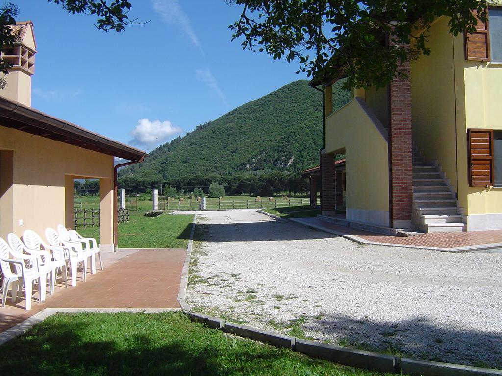 L' Antico Casale Vila Le Marmore Exterior foto